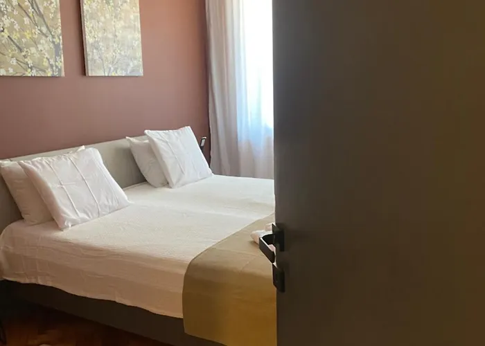 Apartment Eli-andon Warna